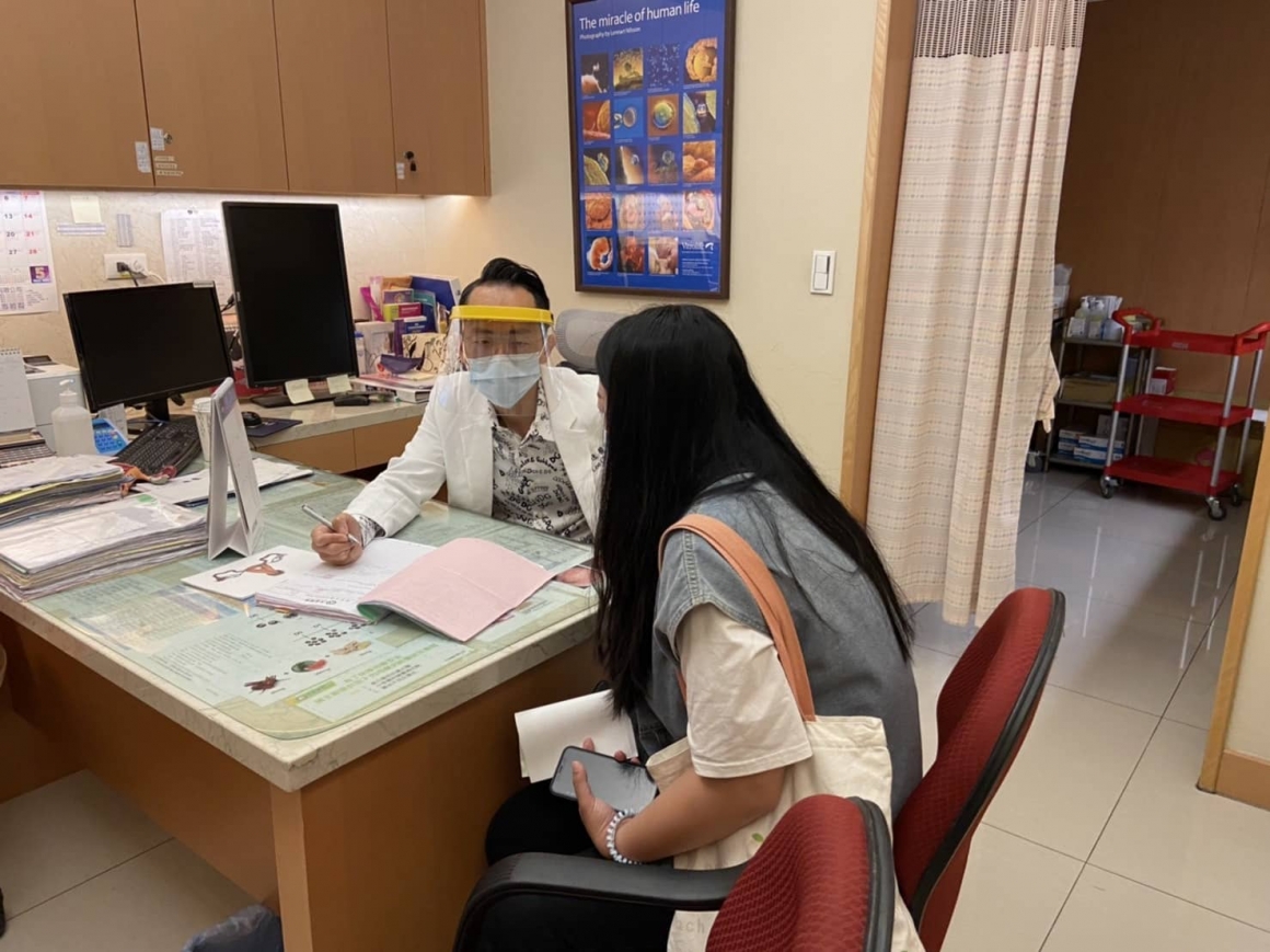 李俊逸醫師為中國廣州婦女採用受卵試管成功產子