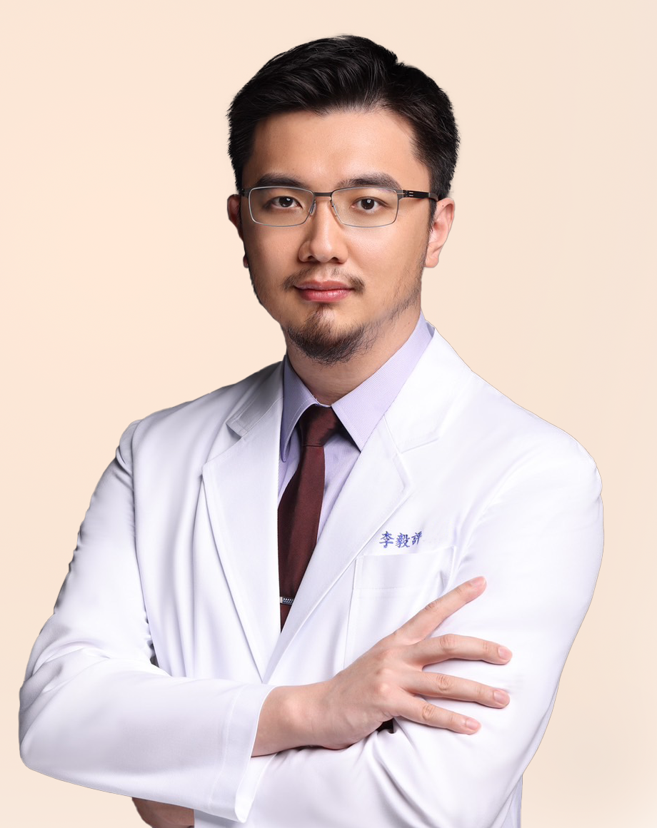 李毅評醫師大頭照