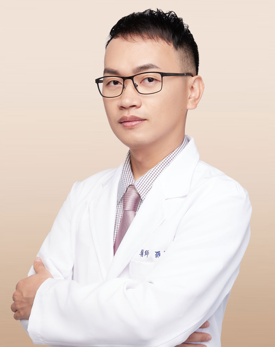 羅偉哲醫師照片