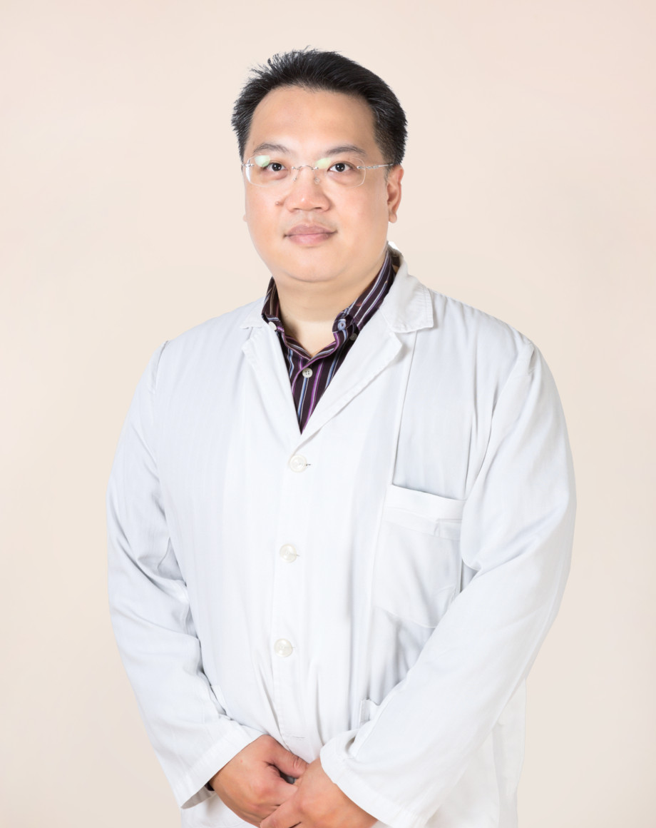 陳卷書醫師照片