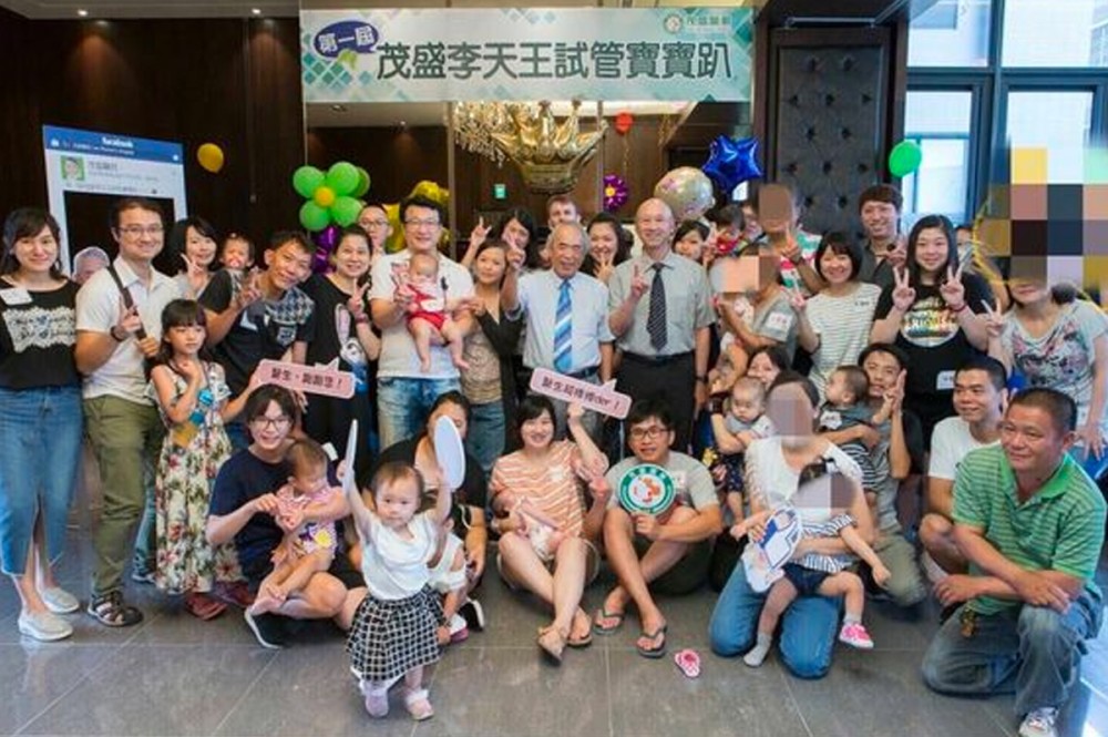 試管寶寶趴 齊聚謝醫生過「另類父親節」
