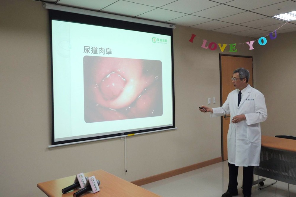 解尿如針刺痛3年 尿道肉阜作祟