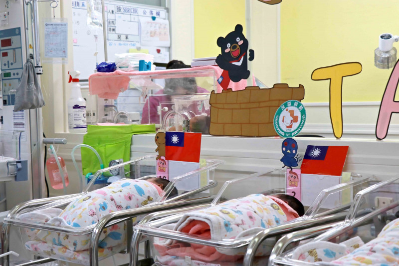 迎接雙十國慶！茂盛醫院迎來「雙重雙十國慶寶寶」10:10 準時報到