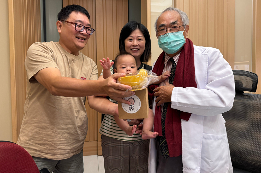 突破困境！41歲媽媽迎來試管寶寶